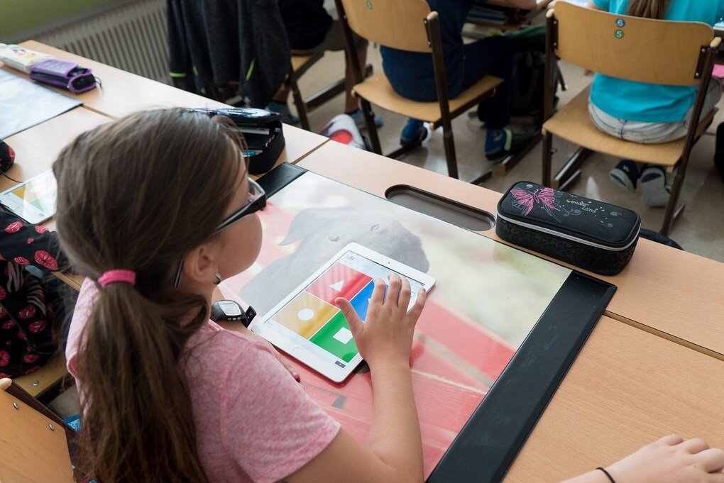 La radiación no ionizante del sistema wifi en la escuela, todo un peligro para los alumnos